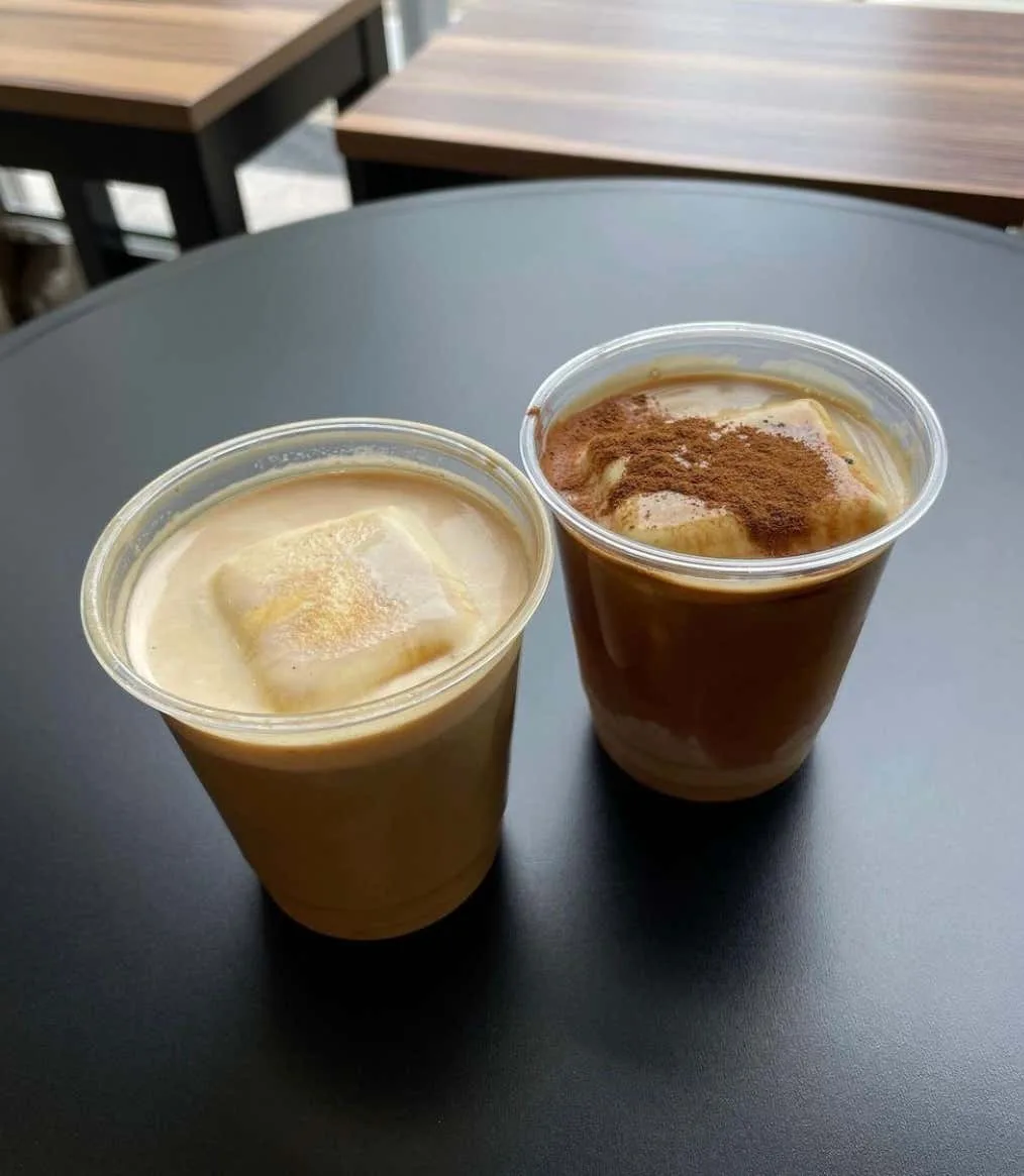 래빗홀로스터리카페